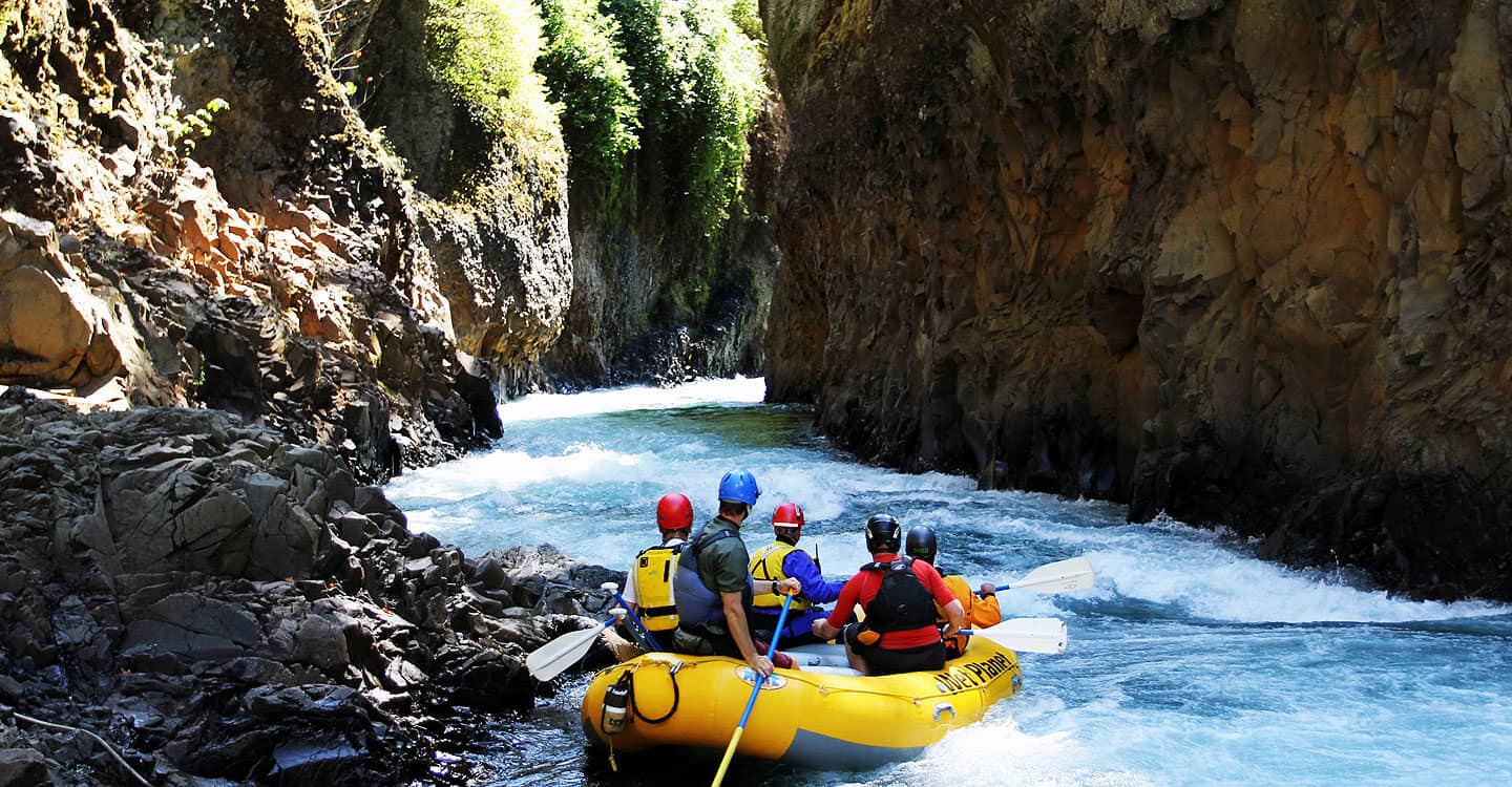 Rafting through the narrows canyon on the White Salmon River full-day trip in Washington and Oregon
